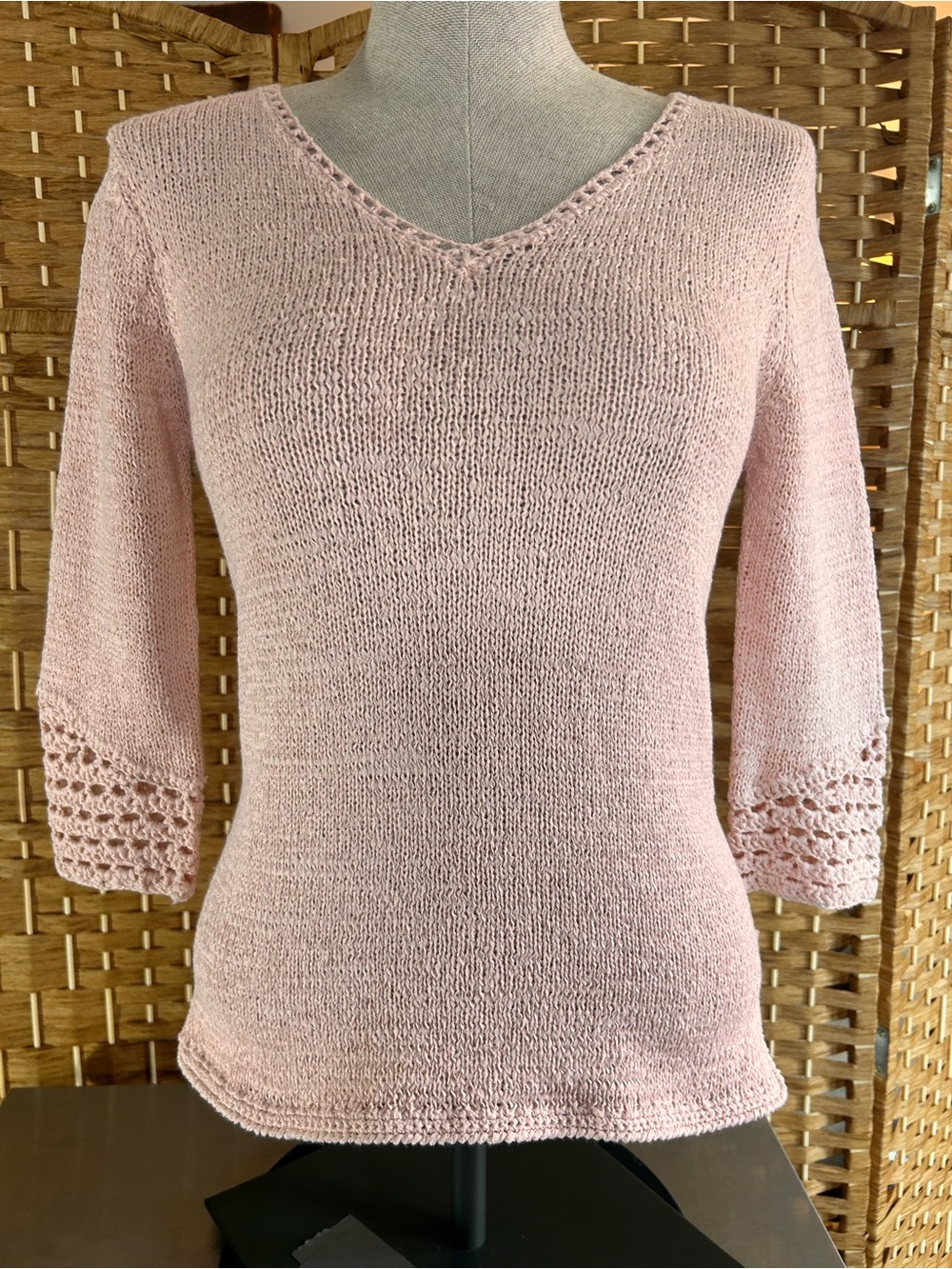 Blush Pink Knit Crochet Cuff V-Neck 3/4 Sleeve Sweater Top Small